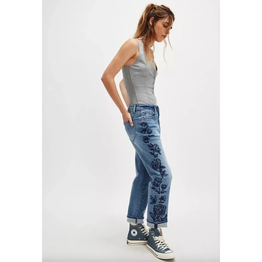 Driftwood x Free People Royce Jeans Size 24 Blue Floral Embroidered Straight Leg